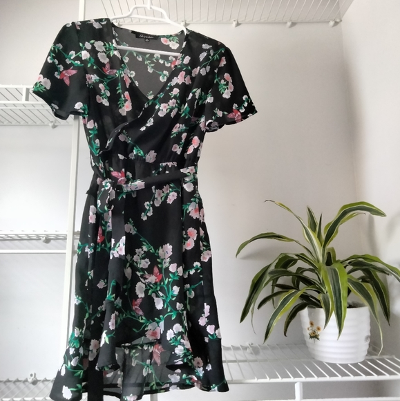 Shinestar Dresses & Skirts - Spring dress medium